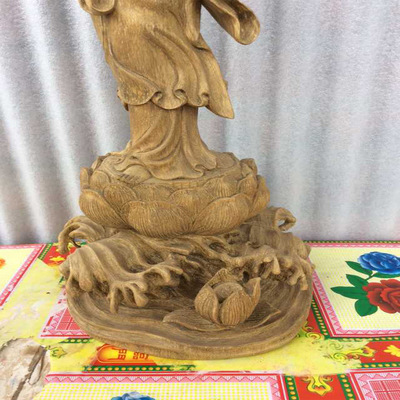 根雕批发海南沉香木莲花观音工艺品手工雕刻工艺精湛宗教庙宇摆.